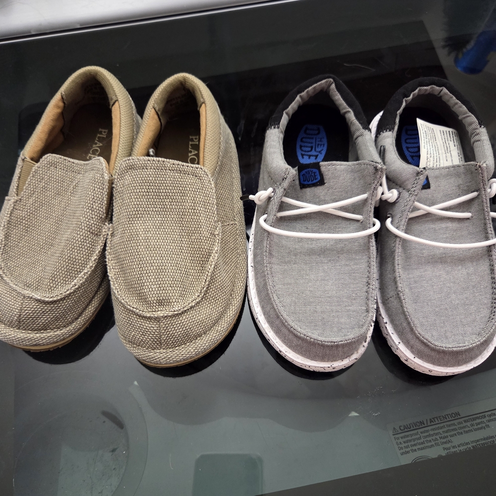 Toddler Boys Hey Dude Tan and Gray Loafers Set